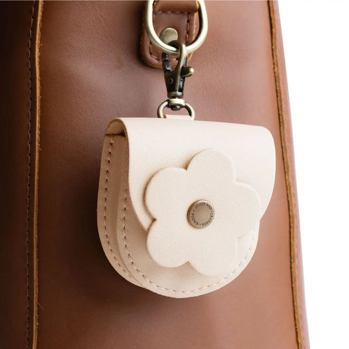Petunia Pouch