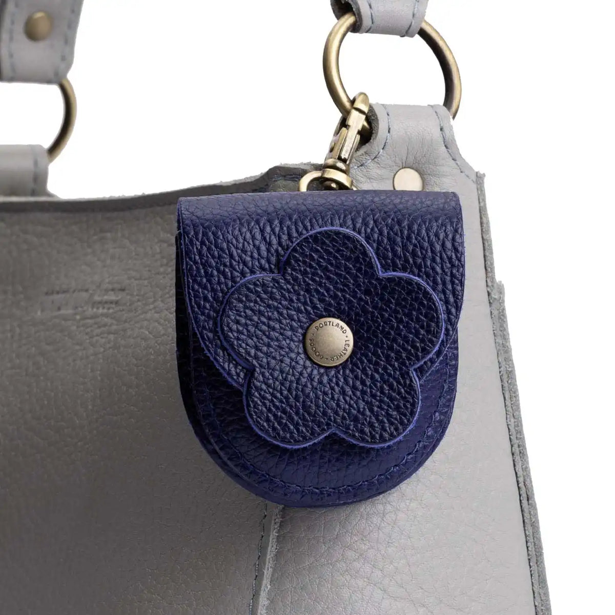 Petunia Pouch
